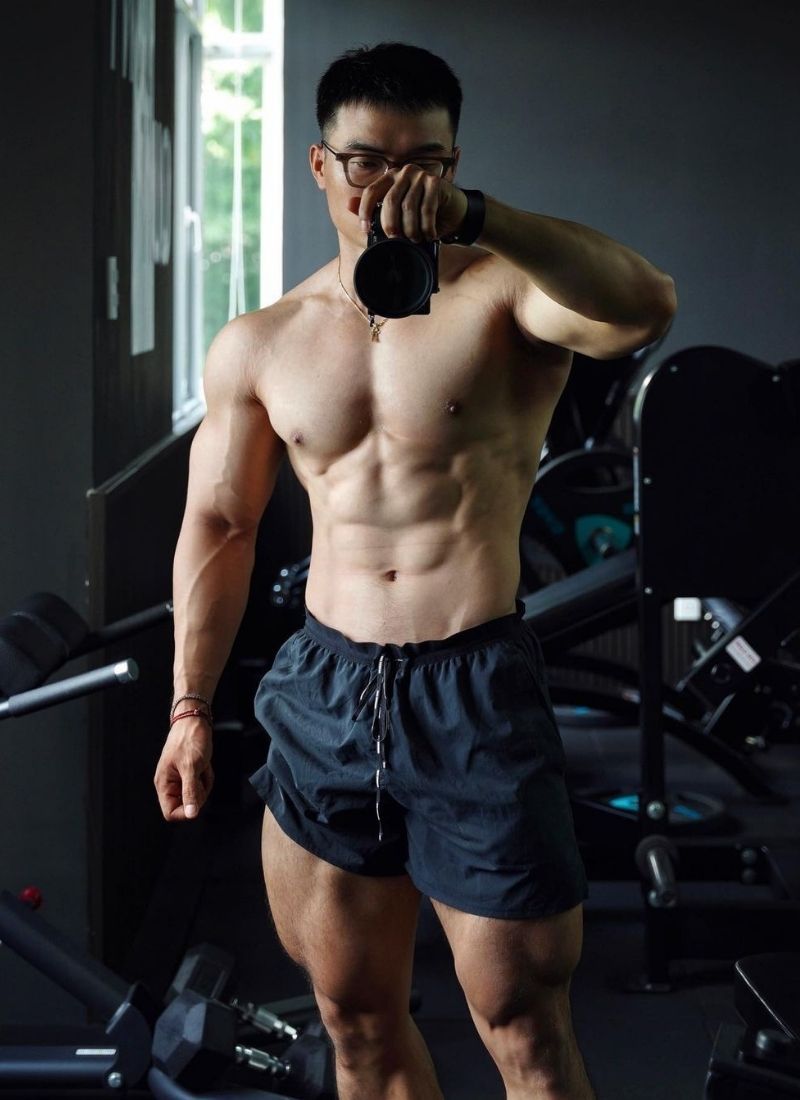 ảnh trai đẹp 6 múi tập gym