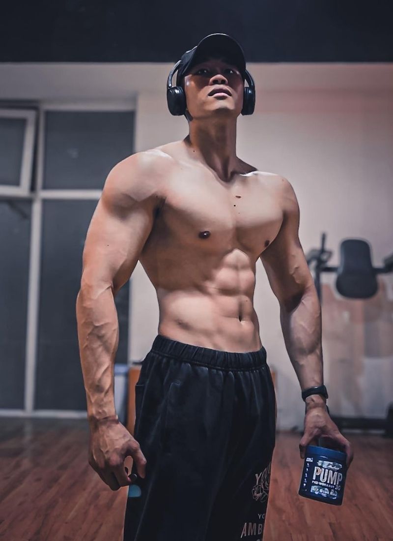 ảnh trai đẹp 6 múi tập gym